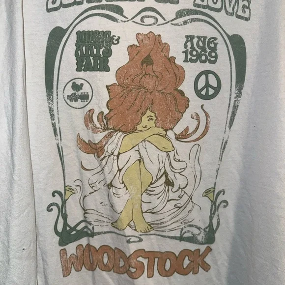 Urban Outfitters Oversized Tshirt - Picture 3 of 5